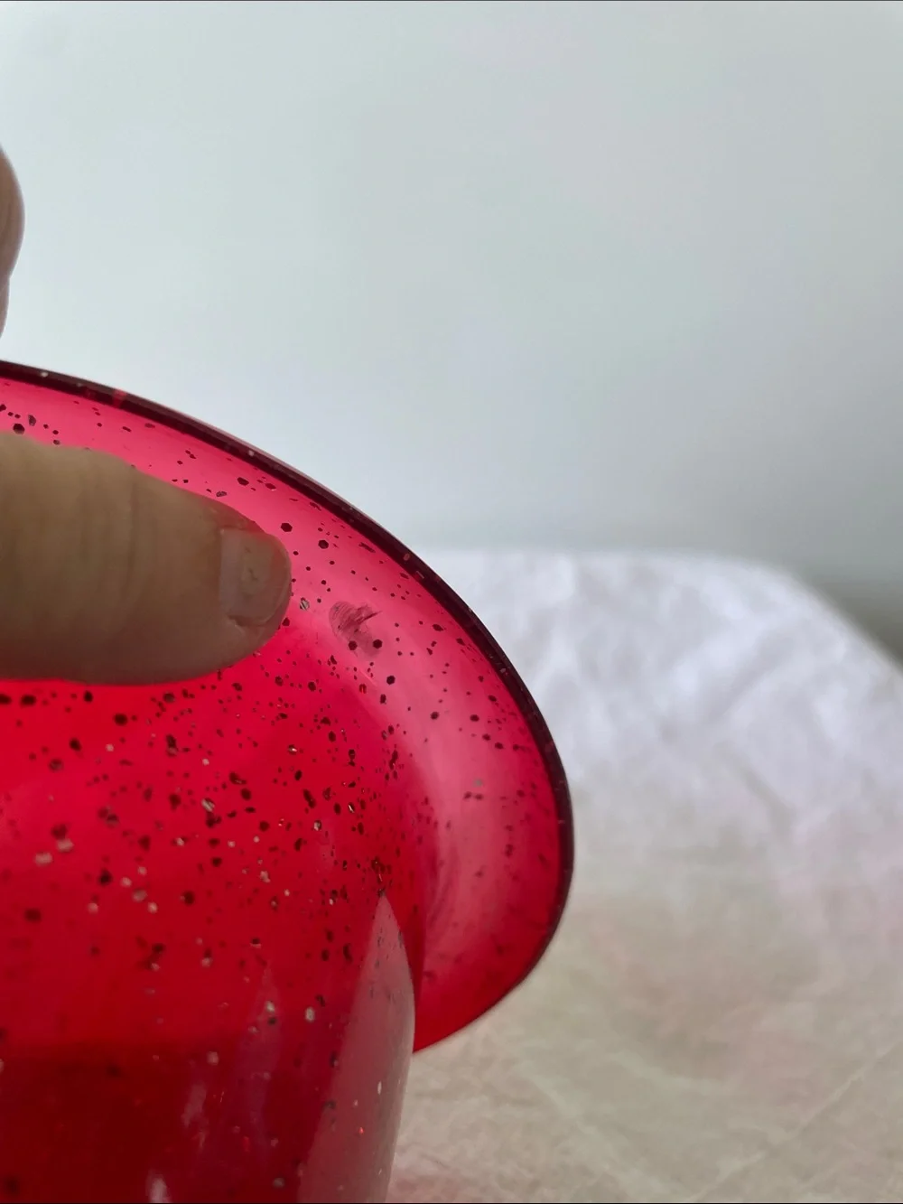 Bath & Body Works Glitter ClawFoot Bathtub Plastic Acrylic Red  10.5x5.5x5.5”